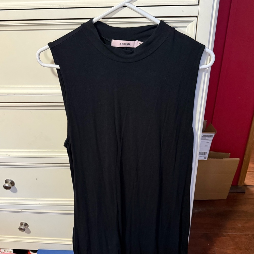 JustFab Black sleeveless dress